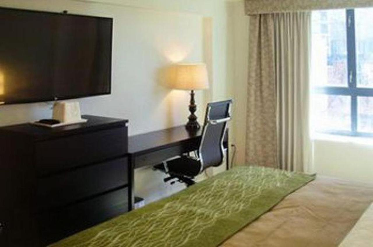Comfort Inn & Suites - Kew Gardens Near La Guardia Airport New York Exterior foto